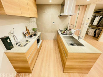 �@�Ɠd��H��ނ����[�ł���L�b�`���I����