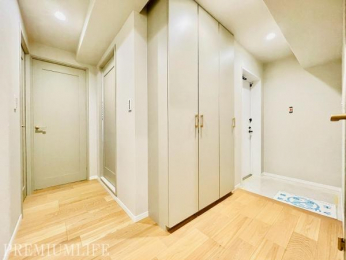 @ւJĂrO͌ȂA qBS݌v