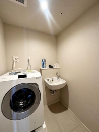 �@���󓮐����X�}�[�g�ɁB���ʁE�����h���[��̌^�ŉƎ������A�b�v