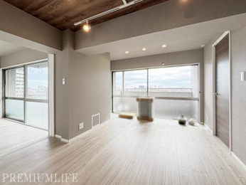 �@��R�̓������������������r���O