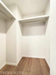 @ߗނ͂AStobOX[cP[X[łvhbB