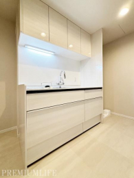 @VNƃR̊ԂUԂ邾ňړł邽߁AȂ܂B