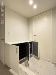 @V[Y{bNX̃JE^[ɂ́AԂʐ^邱Ƃł܂BD݂͋̕CɉoĂB 