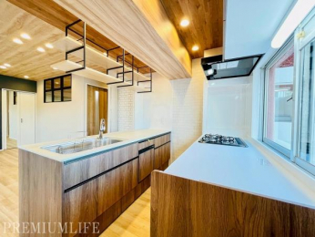 @R~jP[V₷AĴΖʎLb`BƑFlƐH鎞A݂ȂŉbȂ痿邱Ƃł܂B 