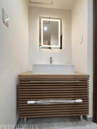 �@���̐g�x�x�����₷���L���̐��ʃX�y�[�X�B