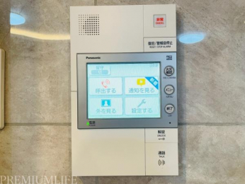 �@���S�̃��j�^�[�t���C���^�[�t�H��