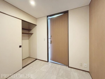 @ւŁA5قǂ̃Xy[X܂B