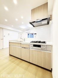 �@���r���O�ƈ�̊��̂���Ζʎ��L�b�`���ŁA�z�V��Еt�����X���[�Y�B