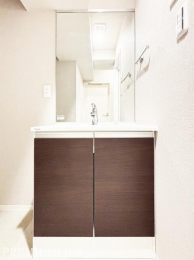 �@�R���p�N�g�ł����������₷�����ʑ�