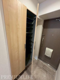 �@��e�ʃV���[�Y�N���[�N�Ō��ւ�������