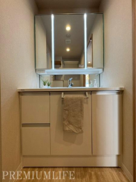 �@���������ӂ�閾�邢���ʃX�y�[�X