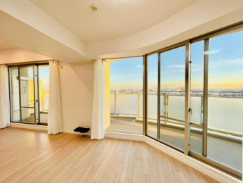 @ChXp̃oRj[ɖʂAĴ郊rOB