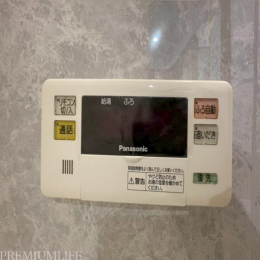 �@�Ǖ��@�\�A�I�[�g�o�X�@�\�����ڂ��ꂽ�����ݔ��B��쎞�A�ً}���ɂ��𗧂ʘb�@�\����B