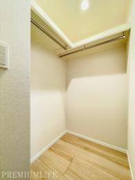 �@��e�ʃE�H�[�N�C���N���[�[�b�g�Ŏ��[�[��