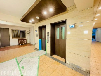 �@�G���x�[�^�[�����ŁA��K�ւ̈ړ������K