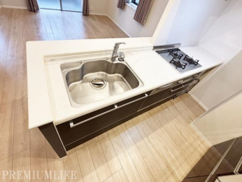 �@�H��@�E�򐅊�𑕔������V�X�e���L�b�`���B���K�ɒ������ł��܂��B