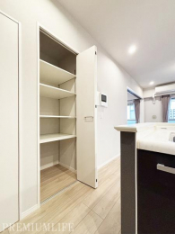 �@���r���O���[�ɂ́A���Ƒ������L���Ă悭�g�����̂����[����ƕ֗��ł��B