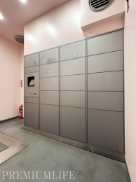 �@��z�{�b�N�X�����ŁA�s�ݎ��̉ו��󂯎����X���[�Y