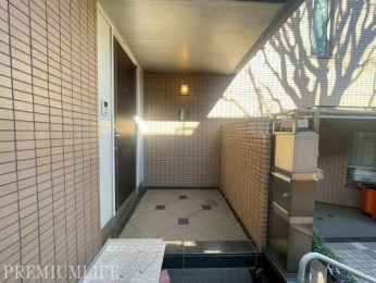 �@�ˌ��Ċ��o�̌��փG���A