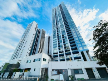 ���n�O�ώʐ^�@���ː�2090�ˁi���[���h�V�e�B�^���[�Y�S�́j���ւ�A���k�\���^���[�}���V�����B