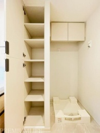 �@���ʏ��ɂ͐���@�u���ݒu���[�X�y�[�X�ɂ̓����h���[�p�i�����[�\