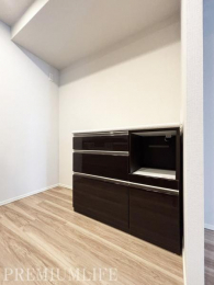 �@���[�L�x�Ŗ��邭�������ɏW���ł���L�b�`�����