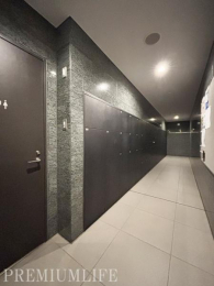 �@�s�ݎ��ł����S���ĉו����󂯎����zBOX������