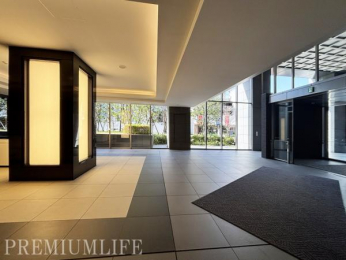 �@���邭�J���I�ȃ��r�[�ŗ��q�ɂ��D���