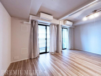 �@�e�q�ŗV�ׂ�L�X���r���O�ŉƑ��c����