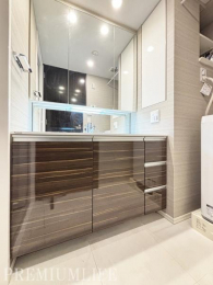 �@���[�L�x�ŃX�b�L���Еt�����ʋ��