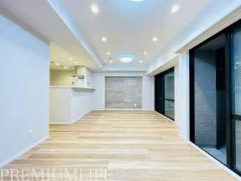 �@16���ȏ�̍L�����r���O���[���ł��B