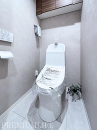 �@���������ӂ����K�ȃg�C���X�y�[�X