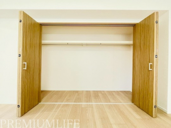 �@�㕔�I�A���b�N�t�Ŏ��[���₷���悤�݌v