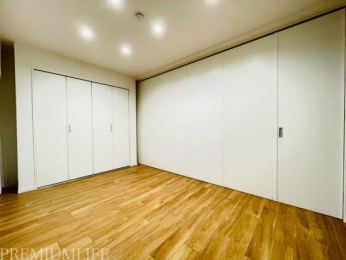 �@���[�X�y�[�X������A���������X�}�[�g�ɕۂĂ܂��B