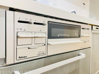 �@���Ȃ��ŗ��ʏĂ����\�ȃO�������̗p