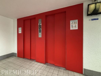 �@�G���x�[�^�[�����ŁA��K�ւ̈ړ������K