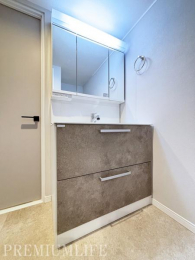 �@���[�L�x�ŃX�b�L���Еt�����ʋ��