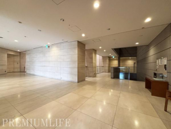 �@���邭�J���I�ȃ��r�[�ŗ��q�ɂ��D���