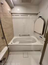 �@�Y��ȗ����œ��X�̔�������܂��B