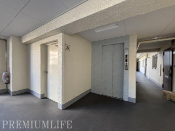 �@�d���ו���x�r�[�J�[�̈ړ����X���[�Y�ȃG���x�[�^�[����