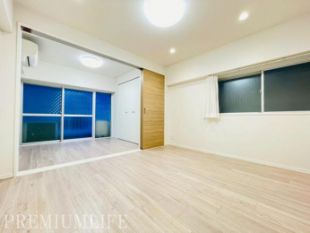 �@�ׂ̗m�����J������΍L�X��Ԃ�