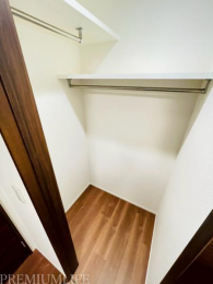 �@��e�ʂ̎��[�X�y�[�X�ŉו��̐������y�X