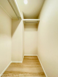 �@��e�ʂ̎��[�I�Ƀ��b�N�t���ňߗނ�ו��̐������ł��܂��B