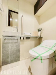 �@���t���̎�􂢃X�y�[�X��������A�z�e�����C�N�ȃg�C�����