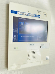 �@���S�̃��j�^�[�t���C���^�[�t�H��