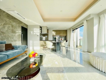 �@��25���Ă̍L�X���r���O�ł��낰�܂��B