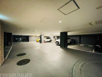 �@�~�n���ɂ͒��ԏ������