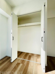 �@��e�ʂ̎��[�X�y�[�X�ŉו��̎��[���ȒP��