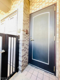 �@���֐�ɂ͎{���̂ł���傪����A�v���C�x�[�g��Ԃ�����������܂��B