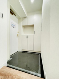 �@�L�����ւŗ��q�������S